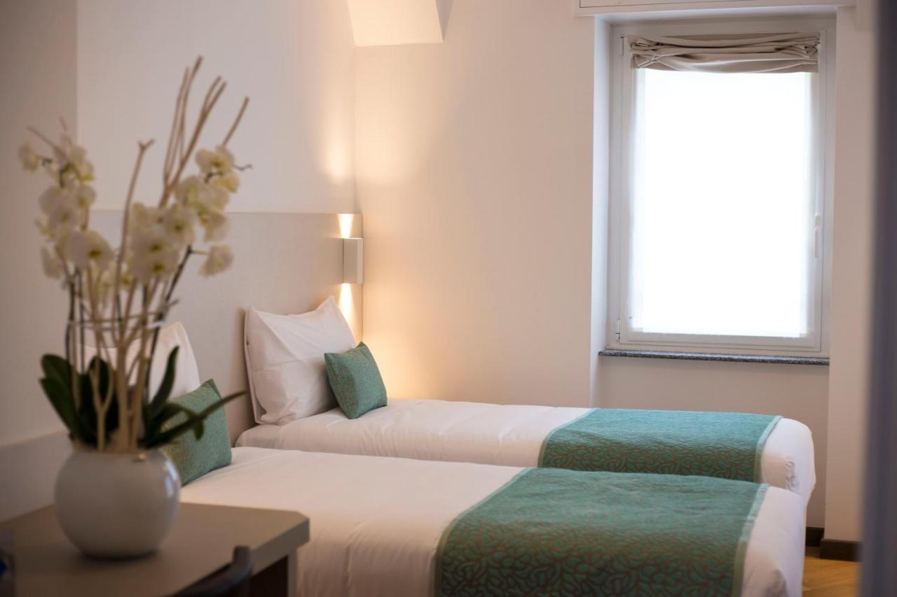 Hotel Ponti Angera Εξωτερικό φωτογραφία
