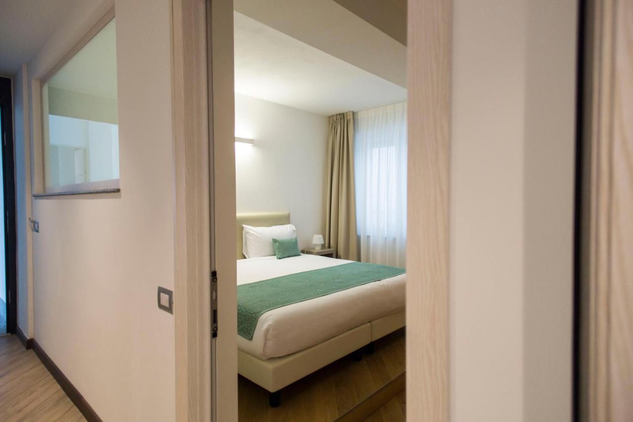 Hotel Ponti Angera Εξωτερικό φωτογραφία