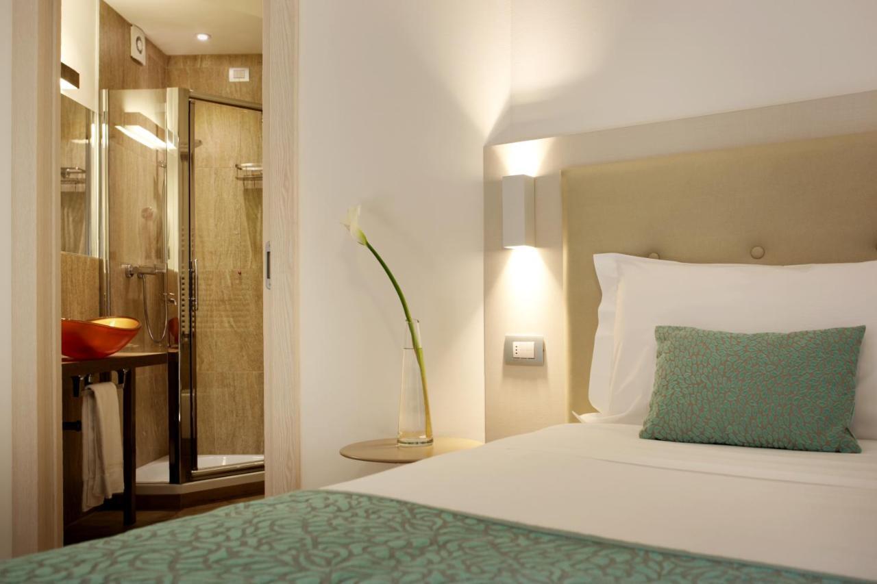 Hotel Ponti Angera Εξωτερικό φωτογραφία