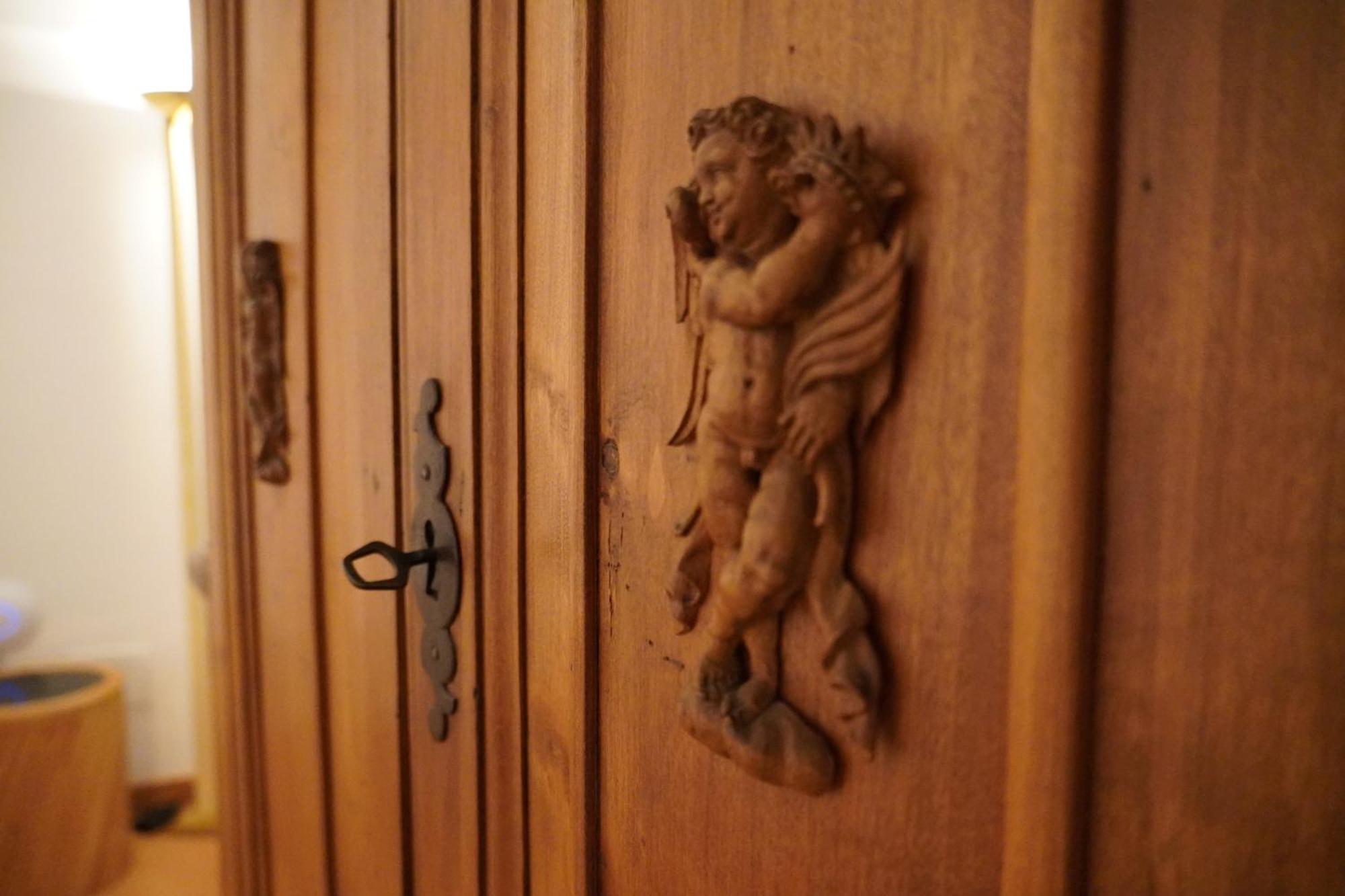Hotel Ponti Angera Εξωτερικό φωτογραφία