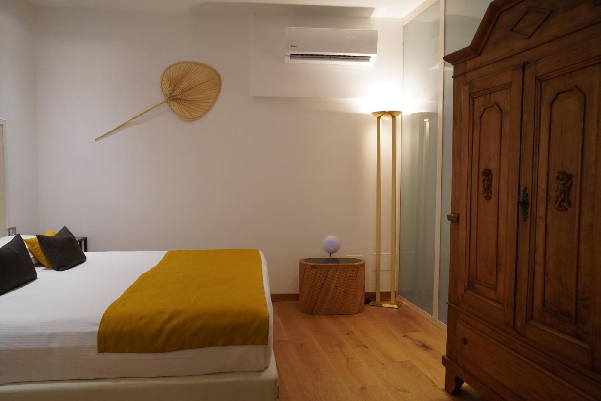 Hotel Ponti Angera Εξωτερικό φωτογραφία