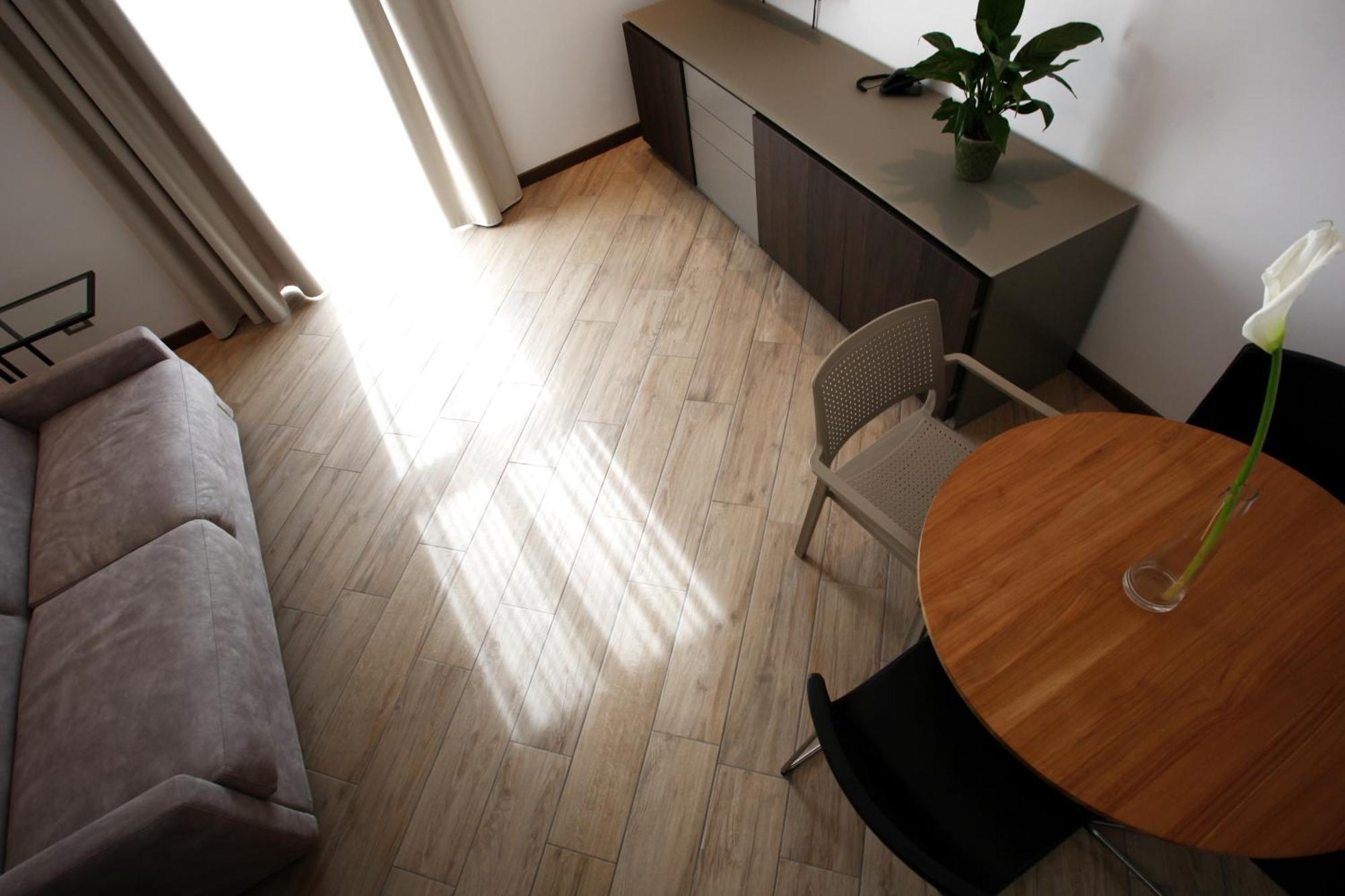 Hotel Ponti Angera Εξωτερικό φωτογραφία