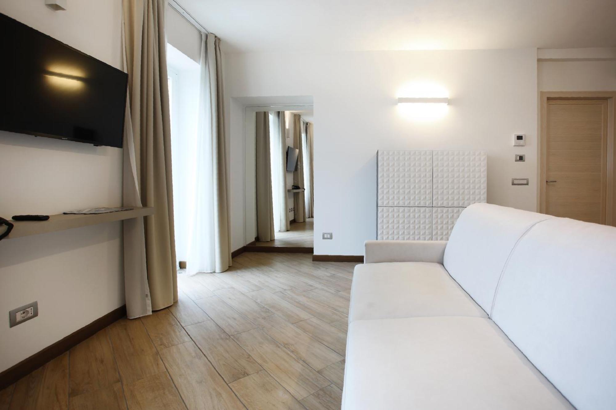 Hotel Ponti Angera Εξωτερικό φωτογραφία