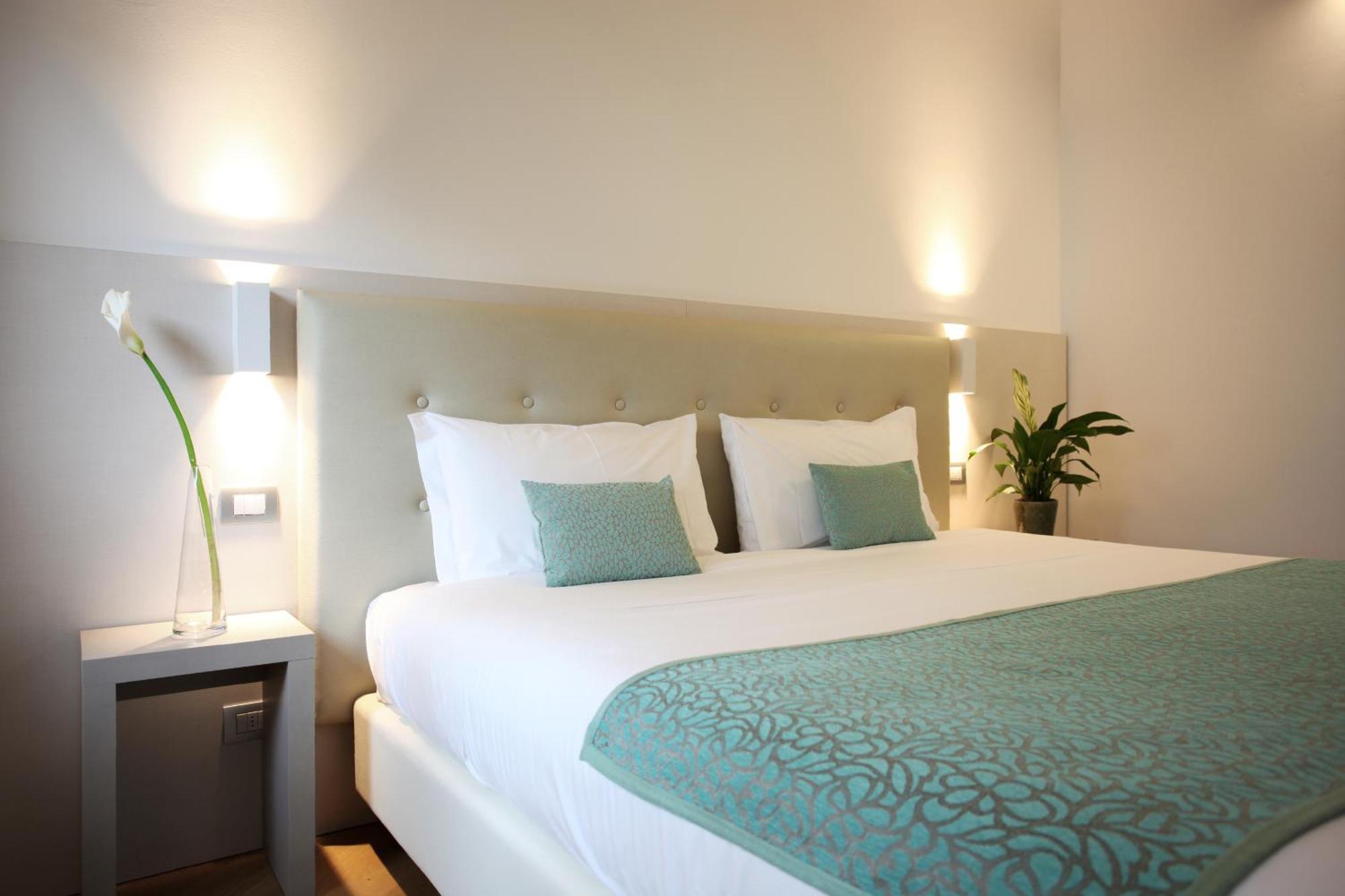 Hotel Ponti Angera Εξωτερικό φωτογραφία