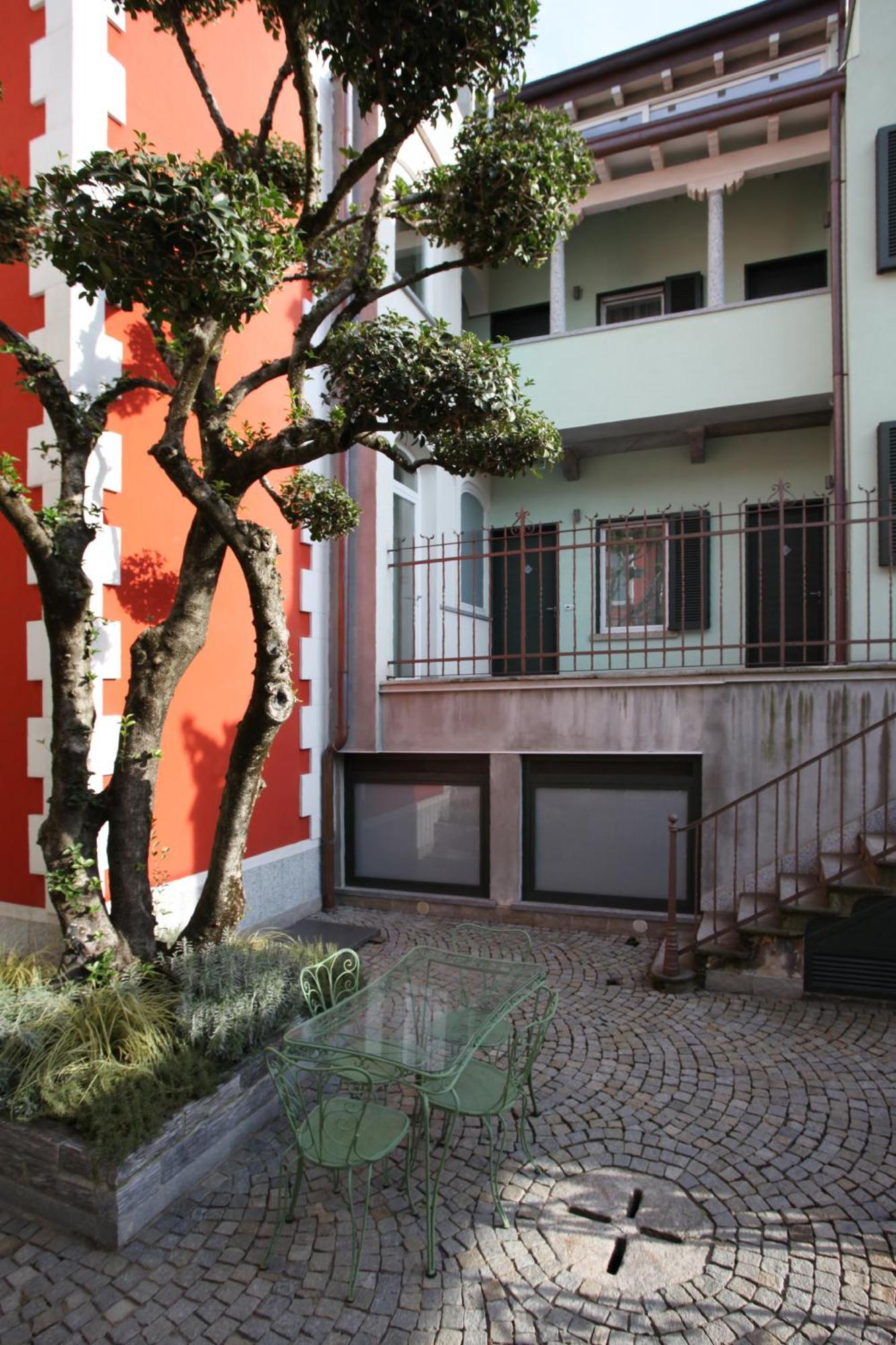 Hotel Ponti Angera Εξωτερικό φωτογραφία